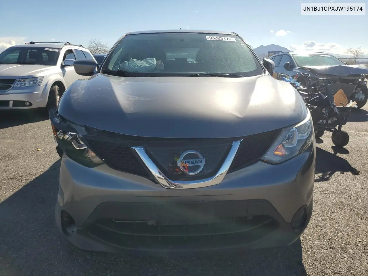 JN1BJ1CPXJW195174 2018 Nissan Rogue Sport S