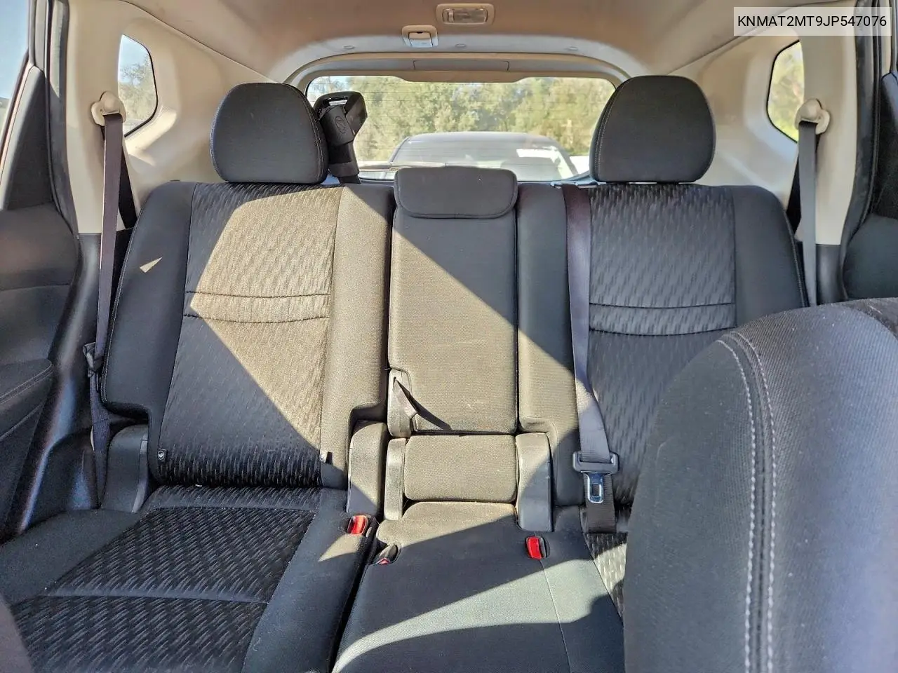 KNMAT2MT9JP547076 2018 Nissan Rogue S