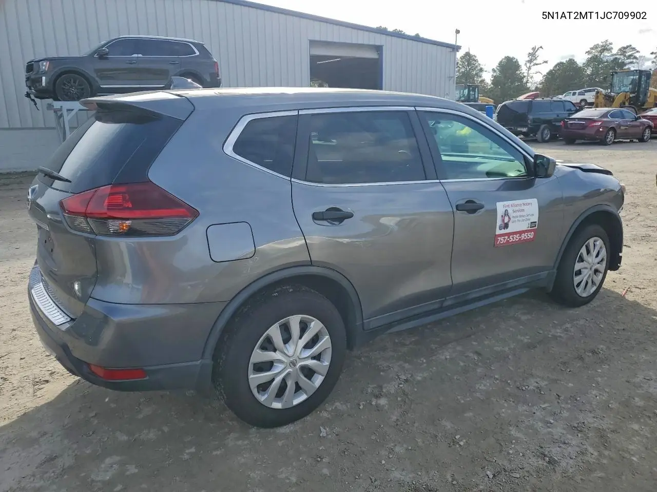 5N1AT2MT1JC709902 2018 Nissan Rogue S