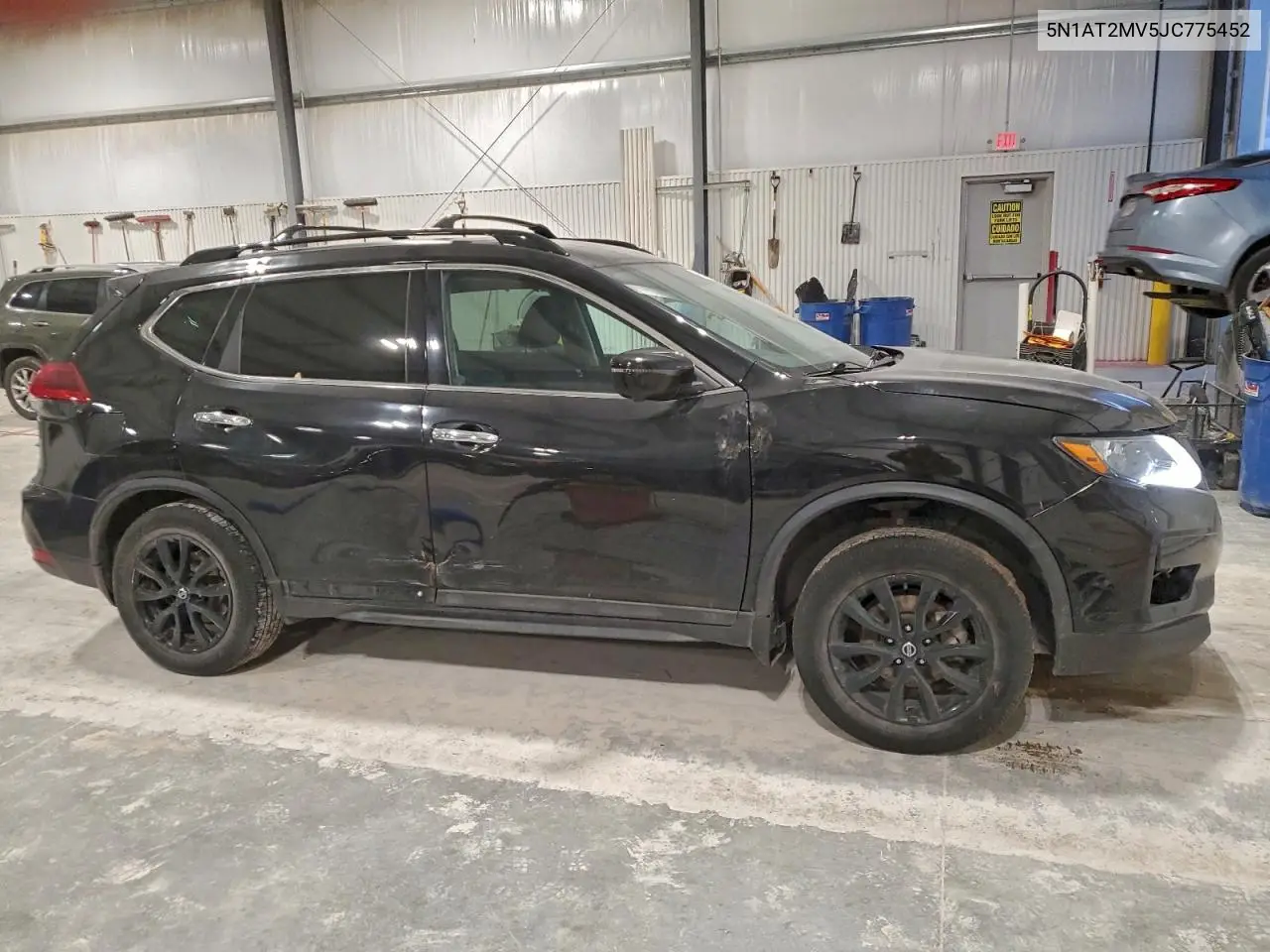 5N1AT2MV5JC775452 2018 Nissan Rogue S