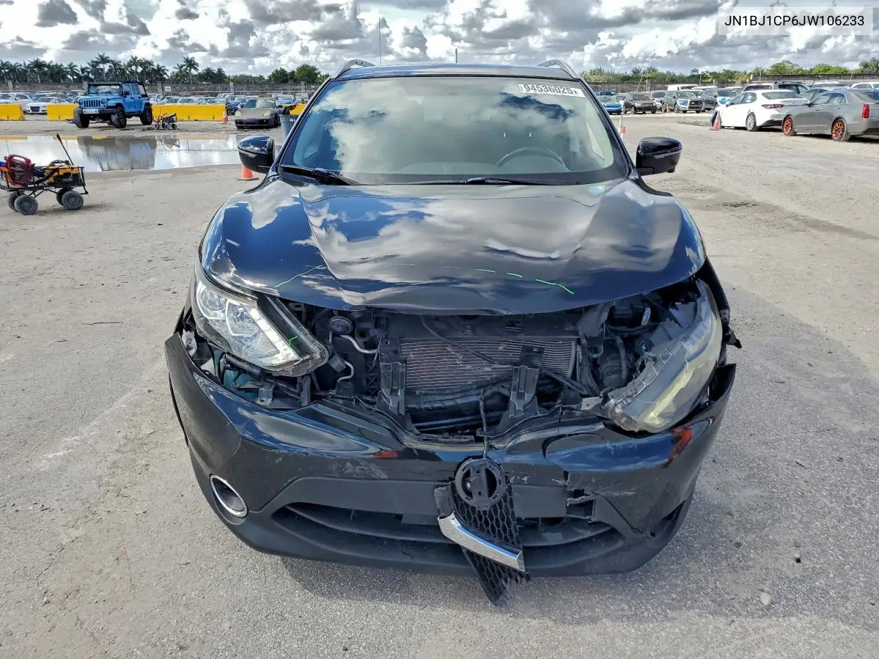 JN1BJ1CP6JW106233 2018 Nissan Rogue Sport S