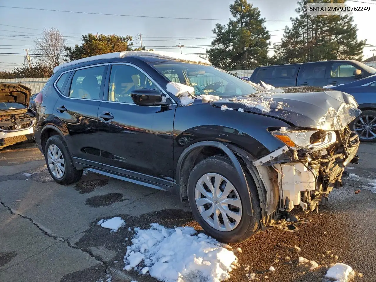 5N1AT2MV9JC762249 2018 Nissan Rogue S