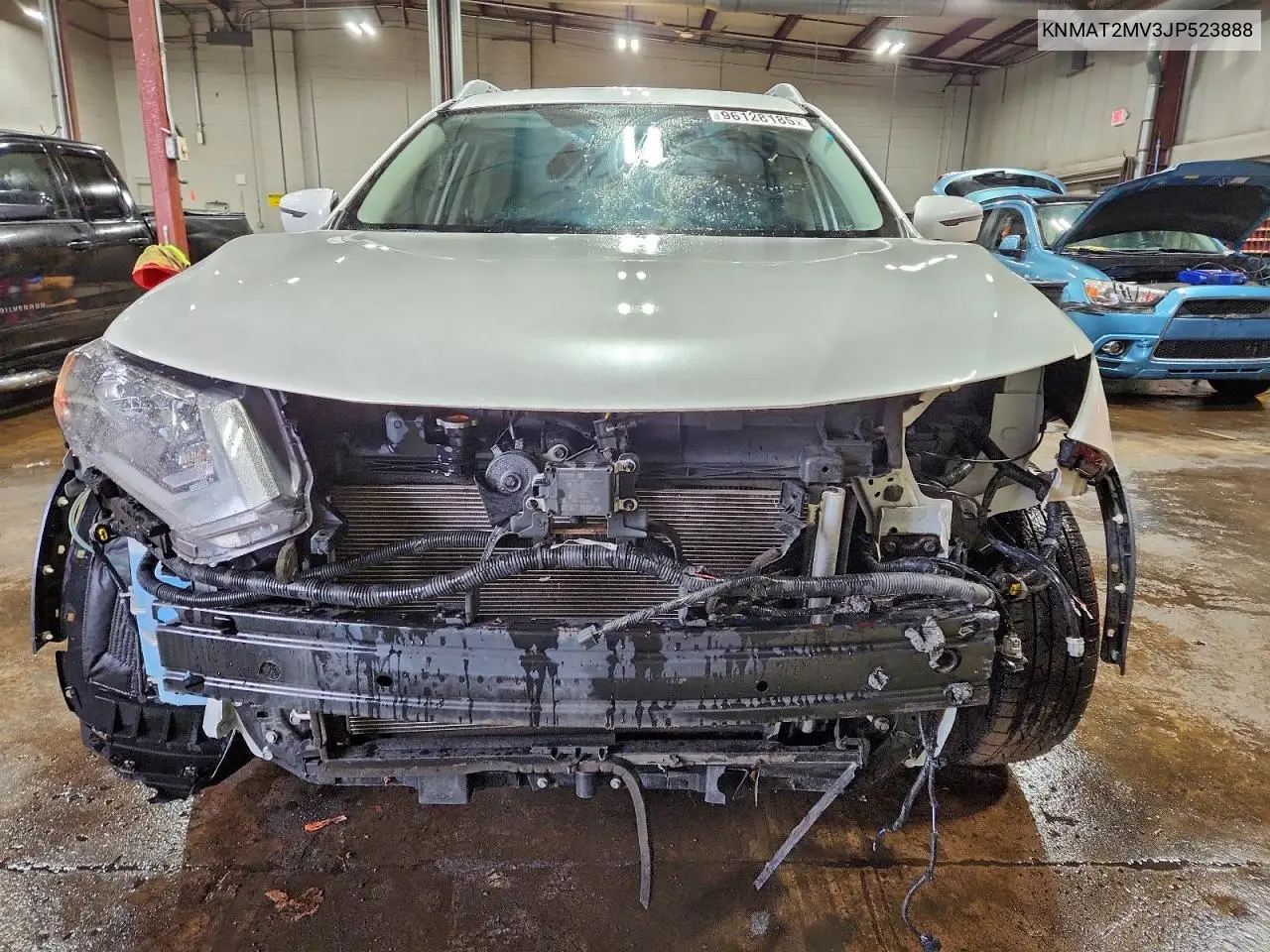 KNMAT2MV3JP523888 2018 Nissan Rogue S