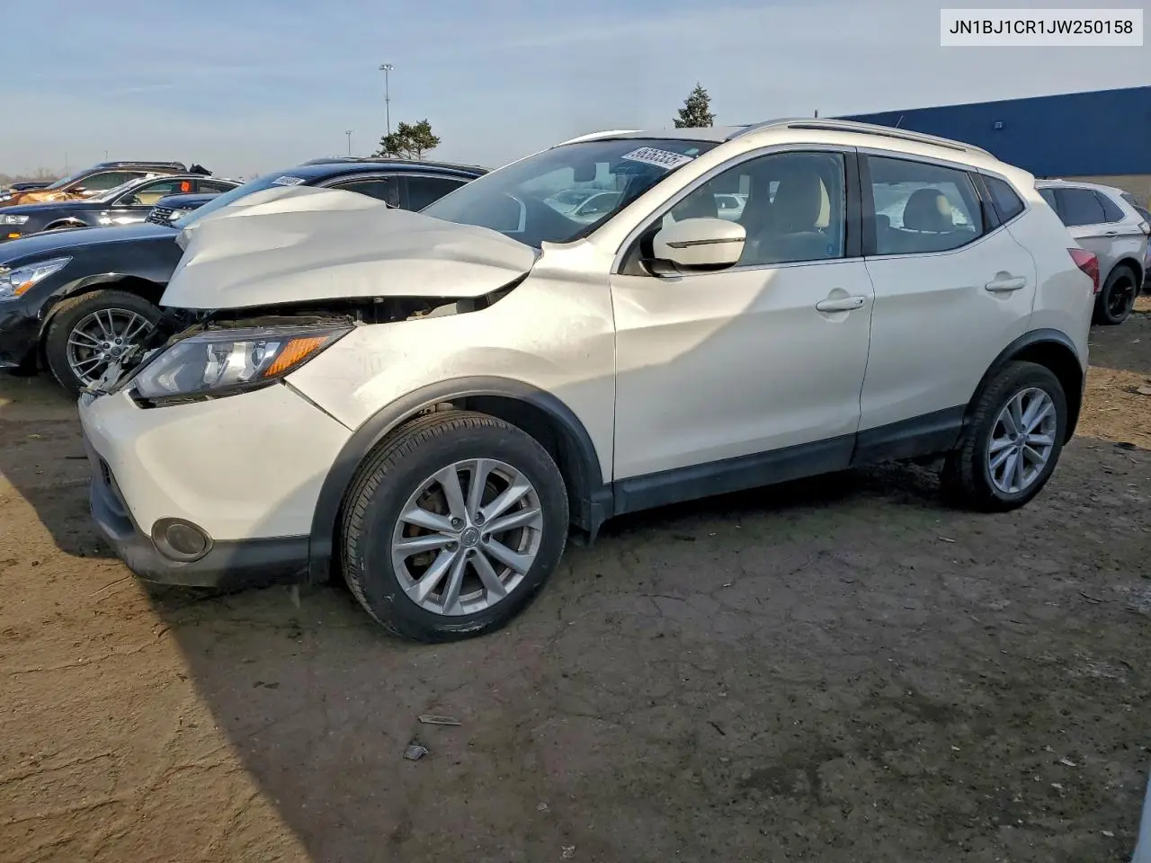 JN1BJ1CR1JW250158 2018 Nissan Rogue Sport S