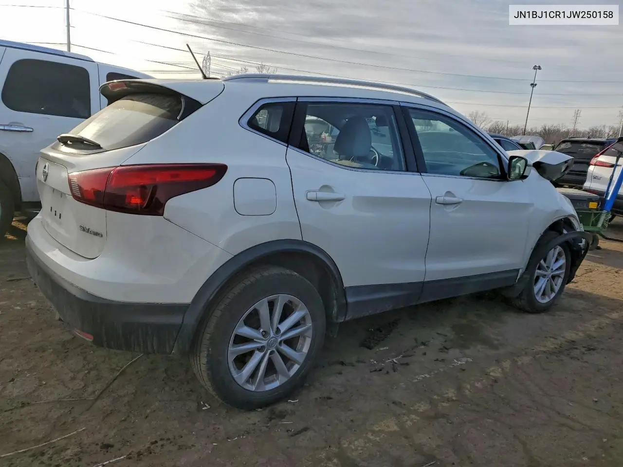 JN1BJ1CR1JW250158 2018 Nissan Rogue Sport S