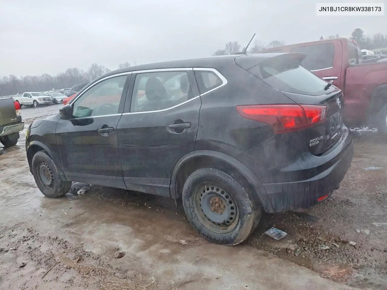 JN1BJ1CR8KW338173 2019 Nissan Rogue Sport S