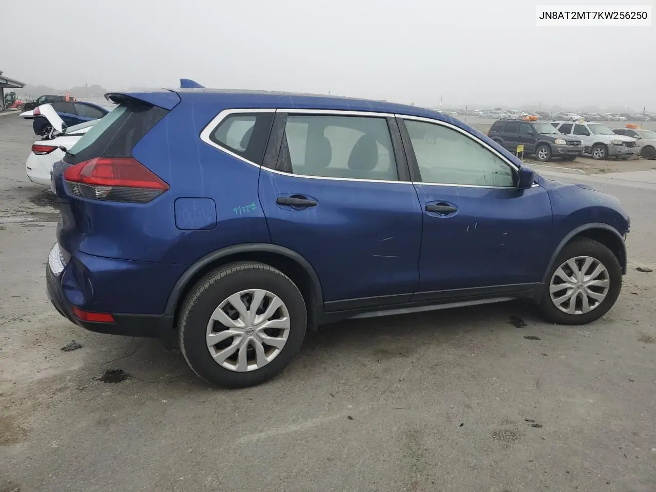 JN8AT2MT7KW256250 2019 Nissan Rogue S