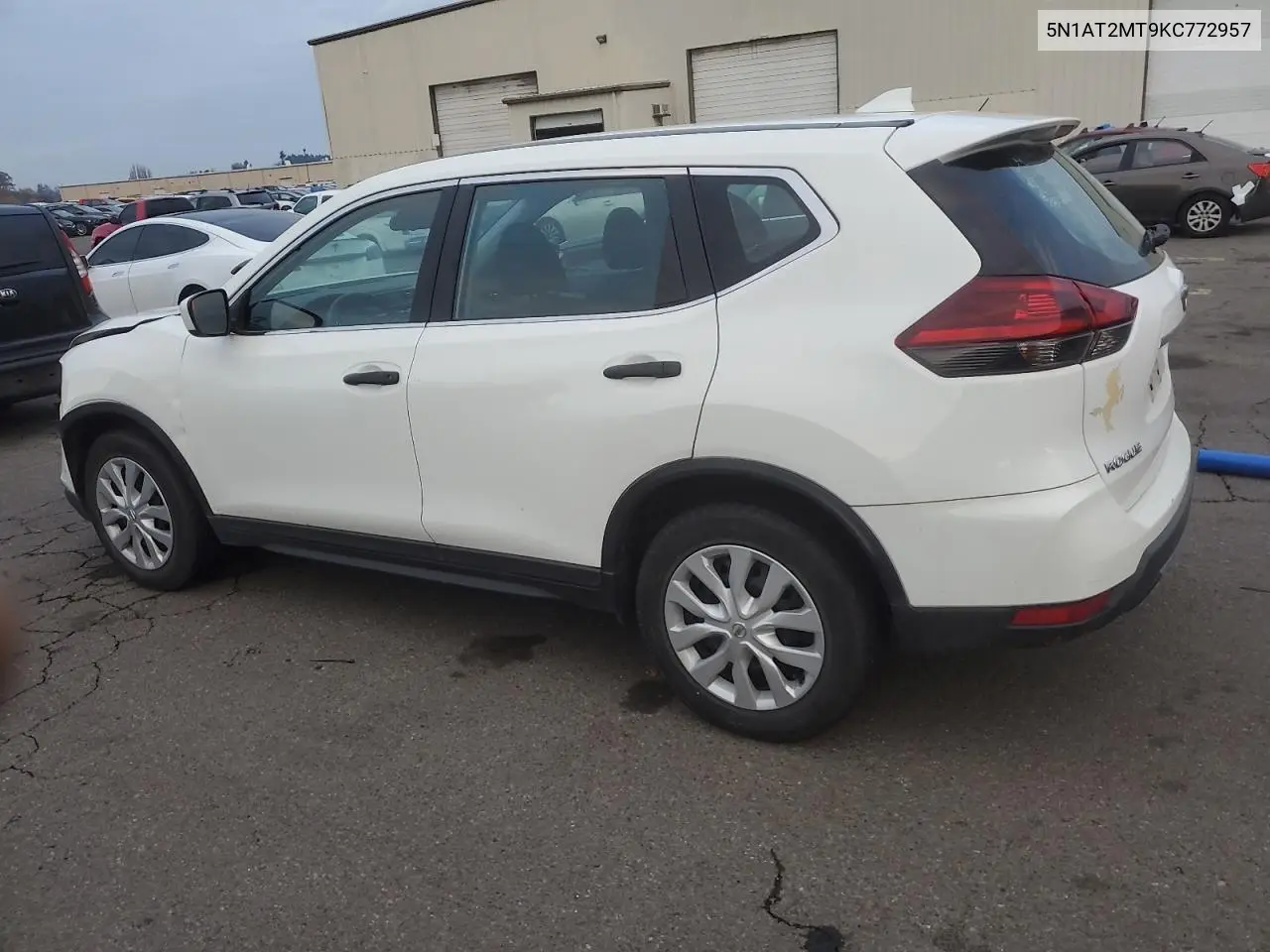 5N1AT2MT9KC772957 2019 Nissan Rogue S