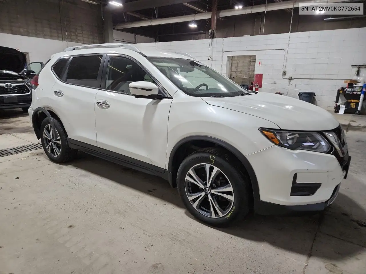 5N1AT2MV0KC772654 2019 Nissan Rogue S