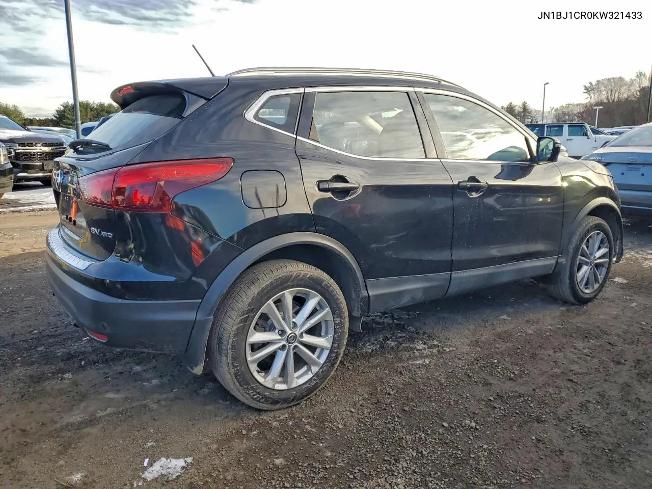 JN1BJ1CR0KW321433 2019 Nissan Rogue Sport S