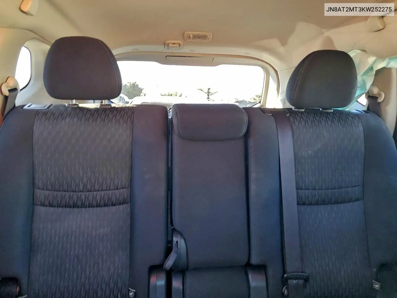 JN8AT2MT3KW252275 2019 Nissan Rogue S