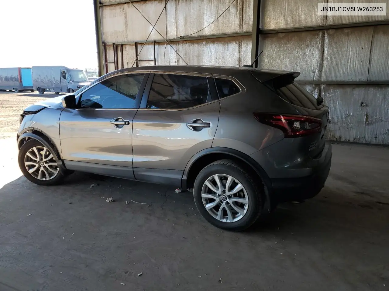 JN1BJ1CV5LW263253 2020 Nissan Rogue Sport S