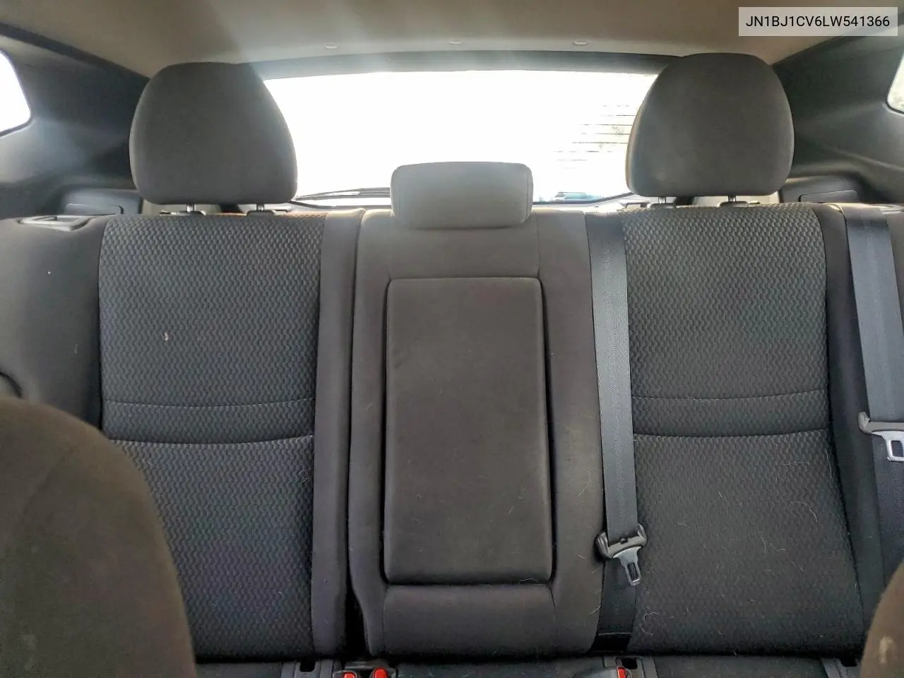 JN1BJ1CV6LW541366 2020 Nissan Rogue Sport S