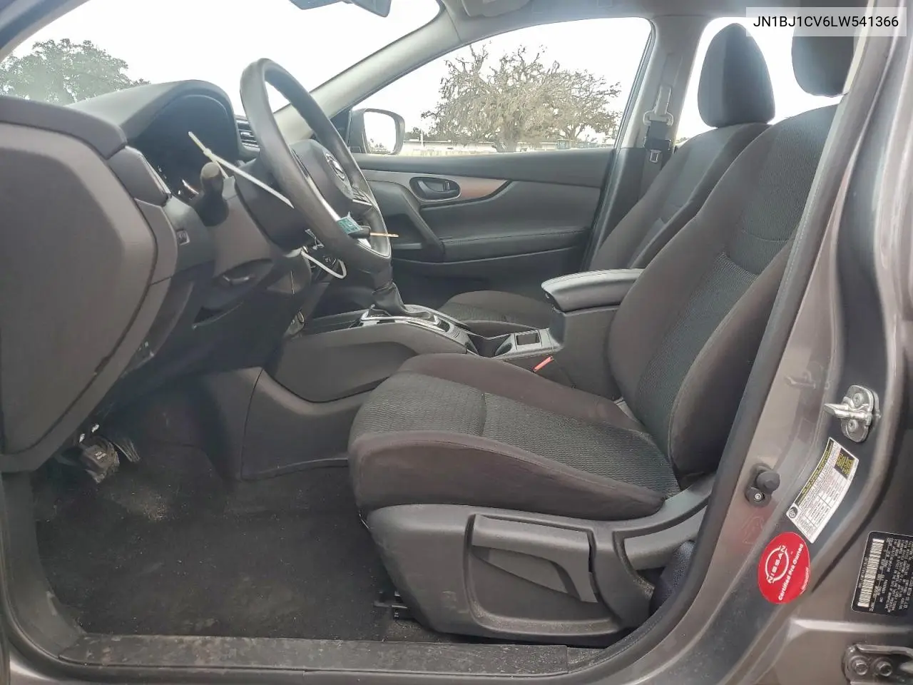 JN1BJ1CV6LW541366 2020 Nissan Rogue Sport S