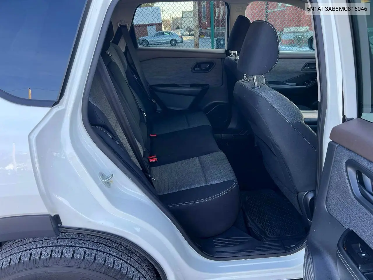 5N1AT3AB8MC816046 2021 Nissan Rogue S