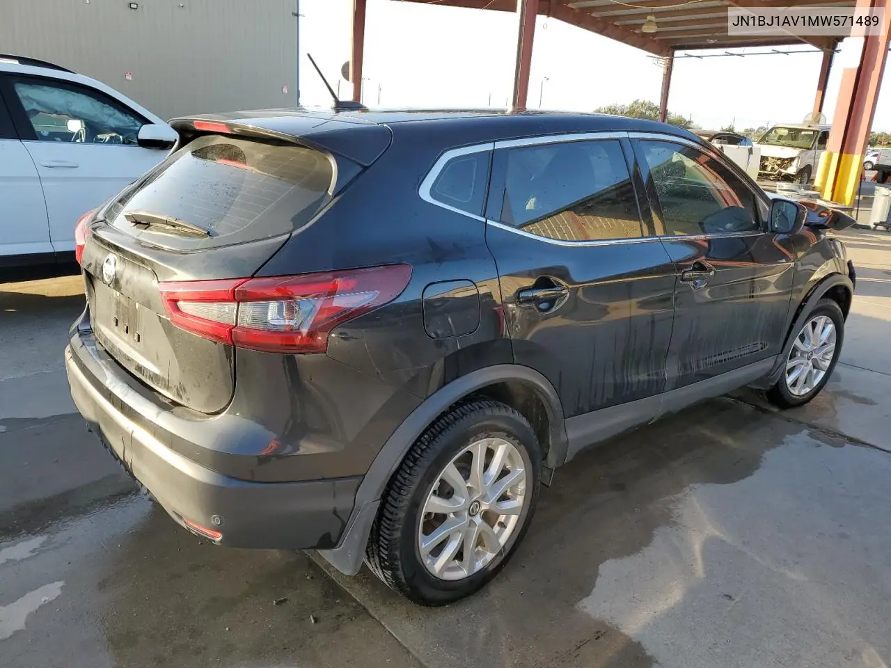 JN1BJ1AV1MW571489 2021 Nissan Rogue Sport S
