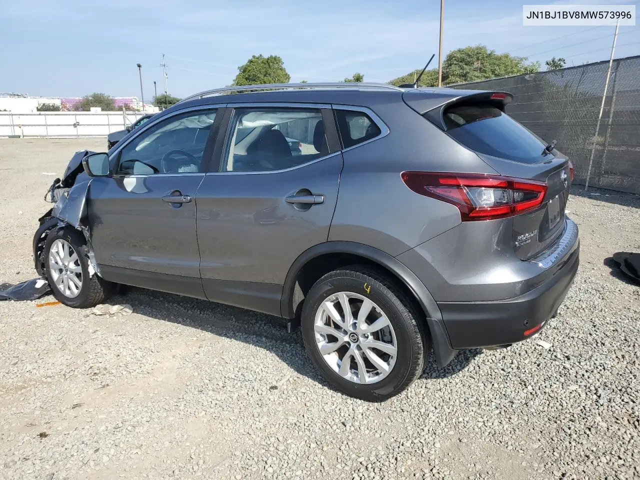 JN1BJ1BV8MW573996 2021 Nissan Rogue Sport Sv