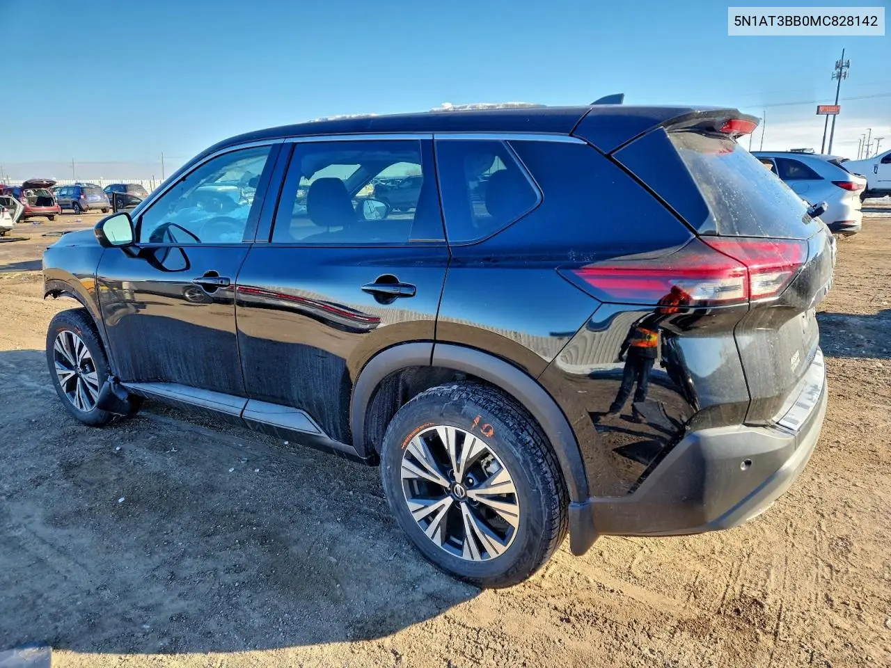 5N1AT3BB0MC828142 2021 Nissan Rogue Sv