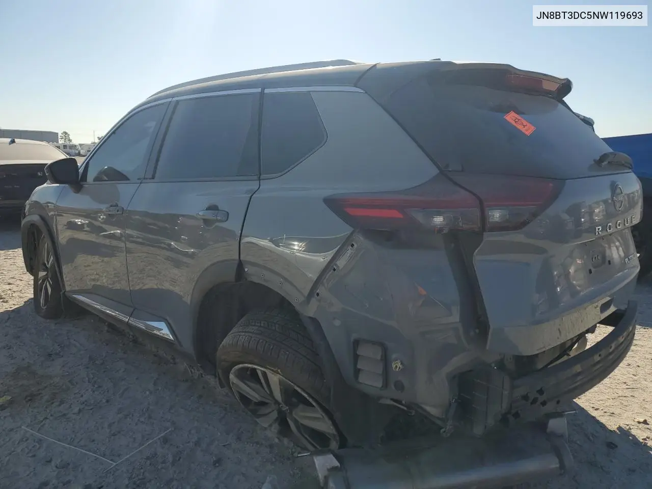 JN8BT3DC5NW119693 2022 Nissan Rogue Platinum