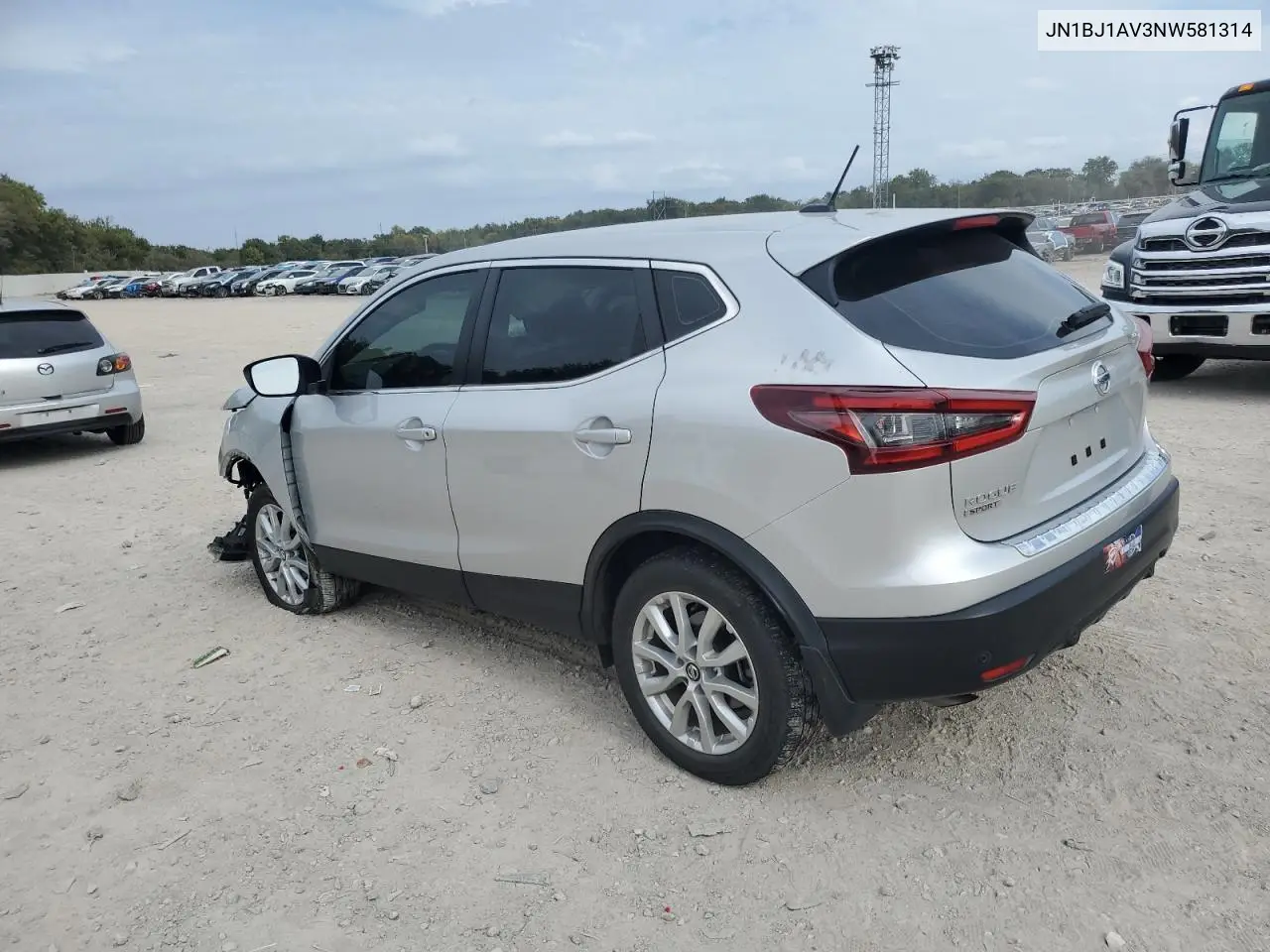 JN1BJ1AV3NW581314 2022 Nissan Rogue Sport S