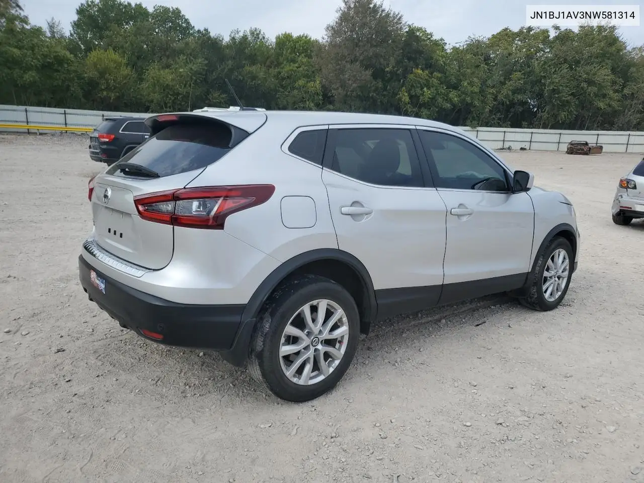 JN1BJ1AV3NW581314 2022 Nissan Rogue Sport S