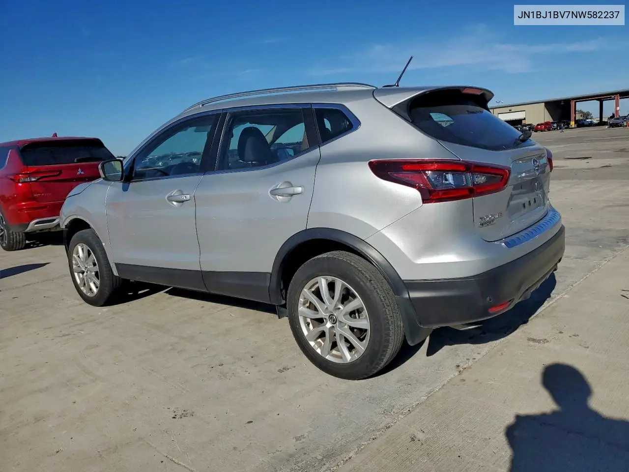 JN1BJ1BV7NW582237 2022 Nissan Rogue Sport Sv