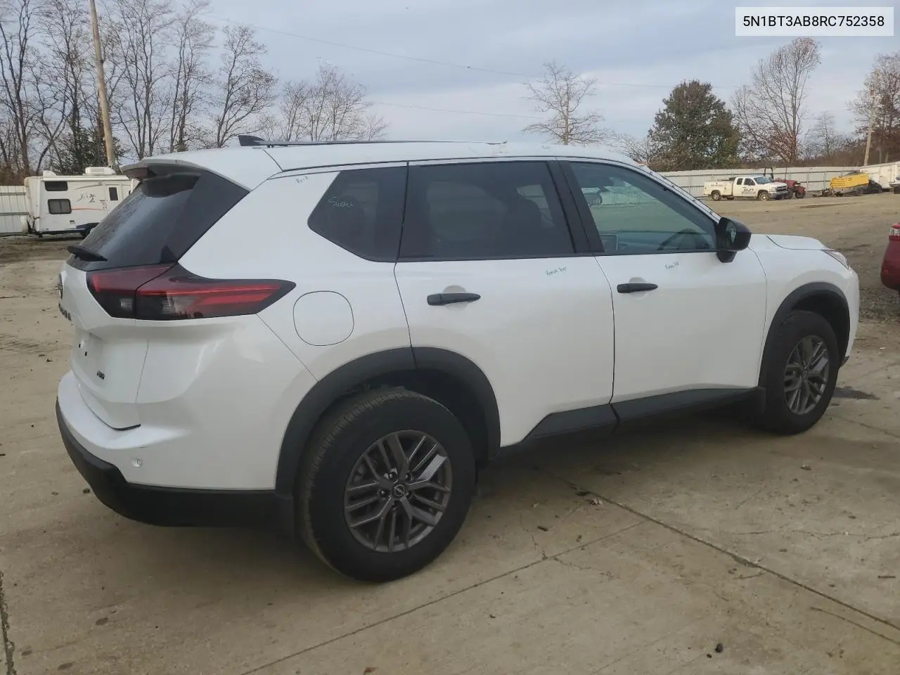 5N1BT3AB8RC752358 2024 Nissan Rogue S
