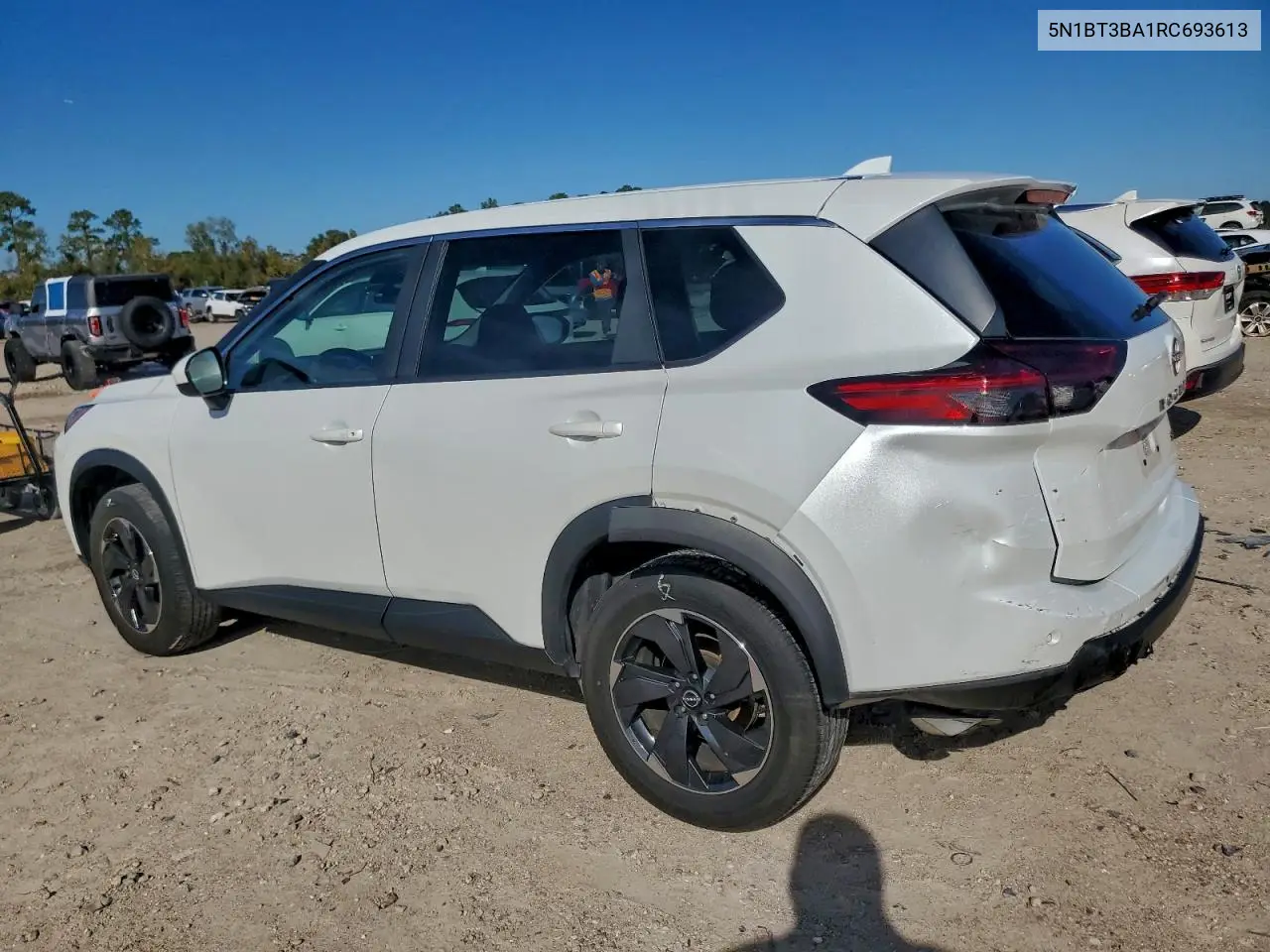 5N1BT3BA1RC693613 2024 Nissan Rogue Sv