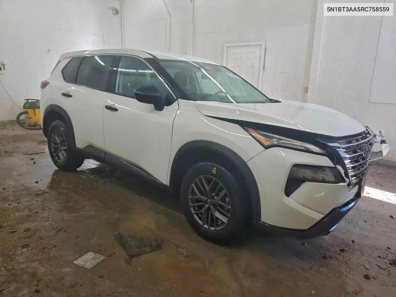 5N1BT3AA5RC758559 2024 Nissan Rogue S