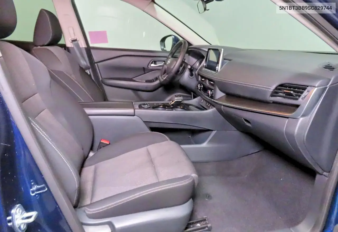 5N1BT3BB9SC829744 2025 Nissan Rogue Sv
