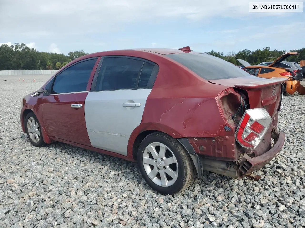 3N1AB61E57L706411 2007 Nissan Sentra 2.0