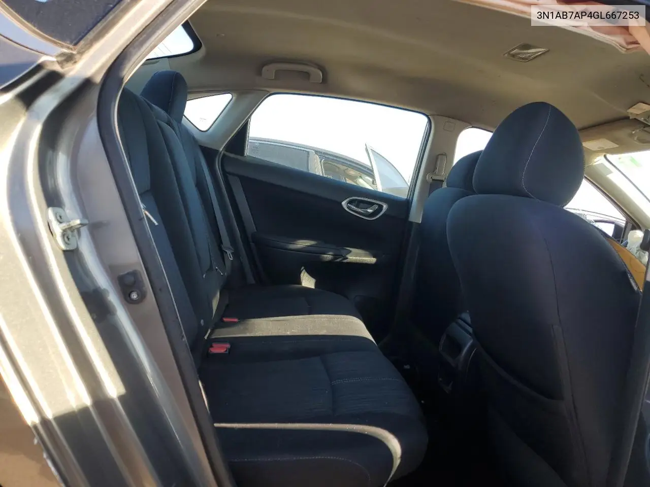 3N1AB7AP4GL667253 2016 Nissan Sentra S