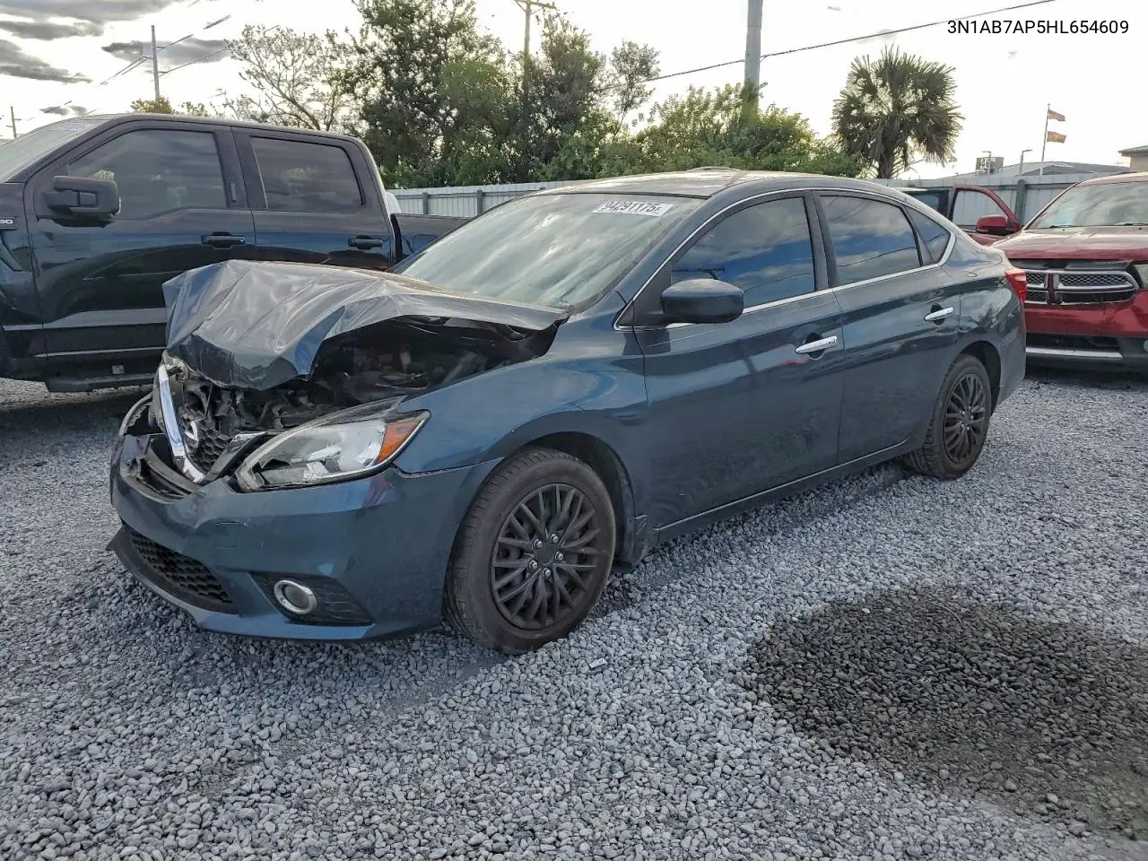 3N1AB7AP5HL654609 2017 Nissan Sentra S