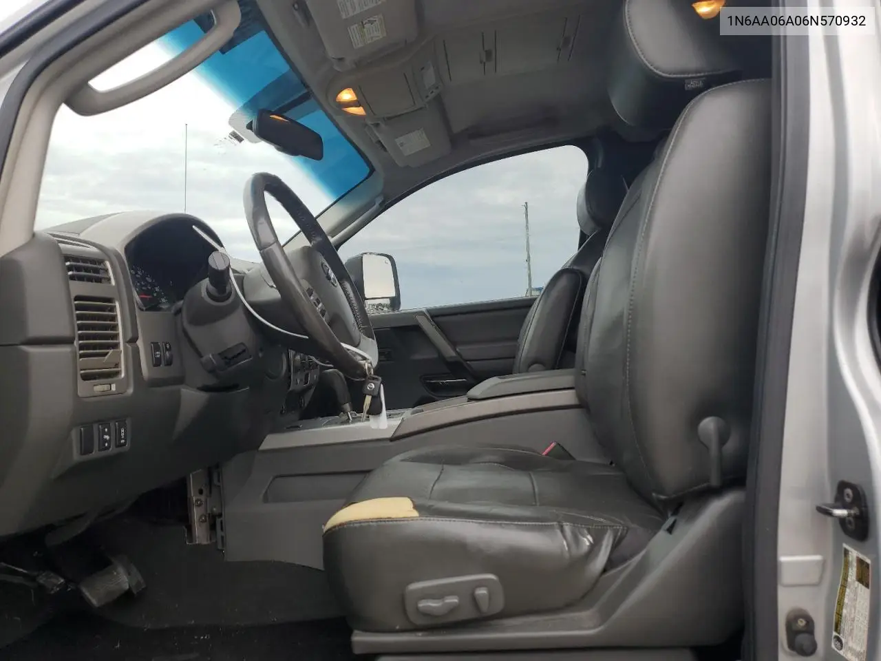 1N6AA06A06N570932 2006 Nissan Titan Xe