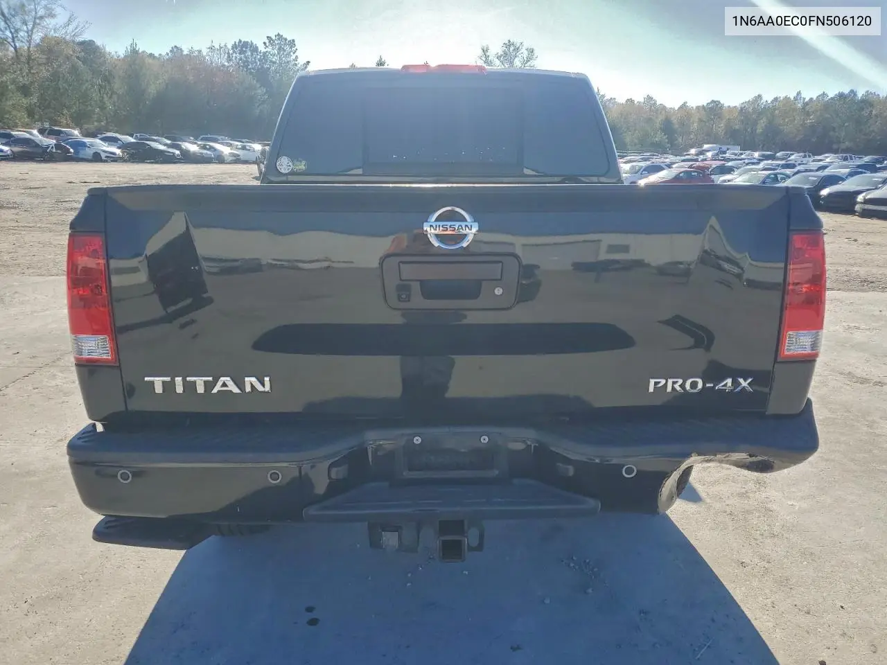 1N6AA0EC0FN506120 2015 Nissan Titan S