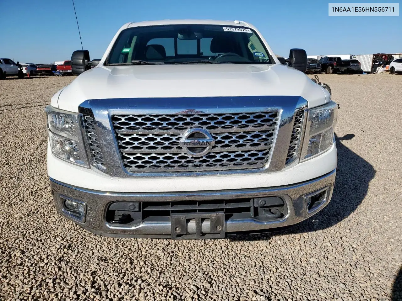 1N6AA1E56HN556711 2017 Nissan Titan Sv