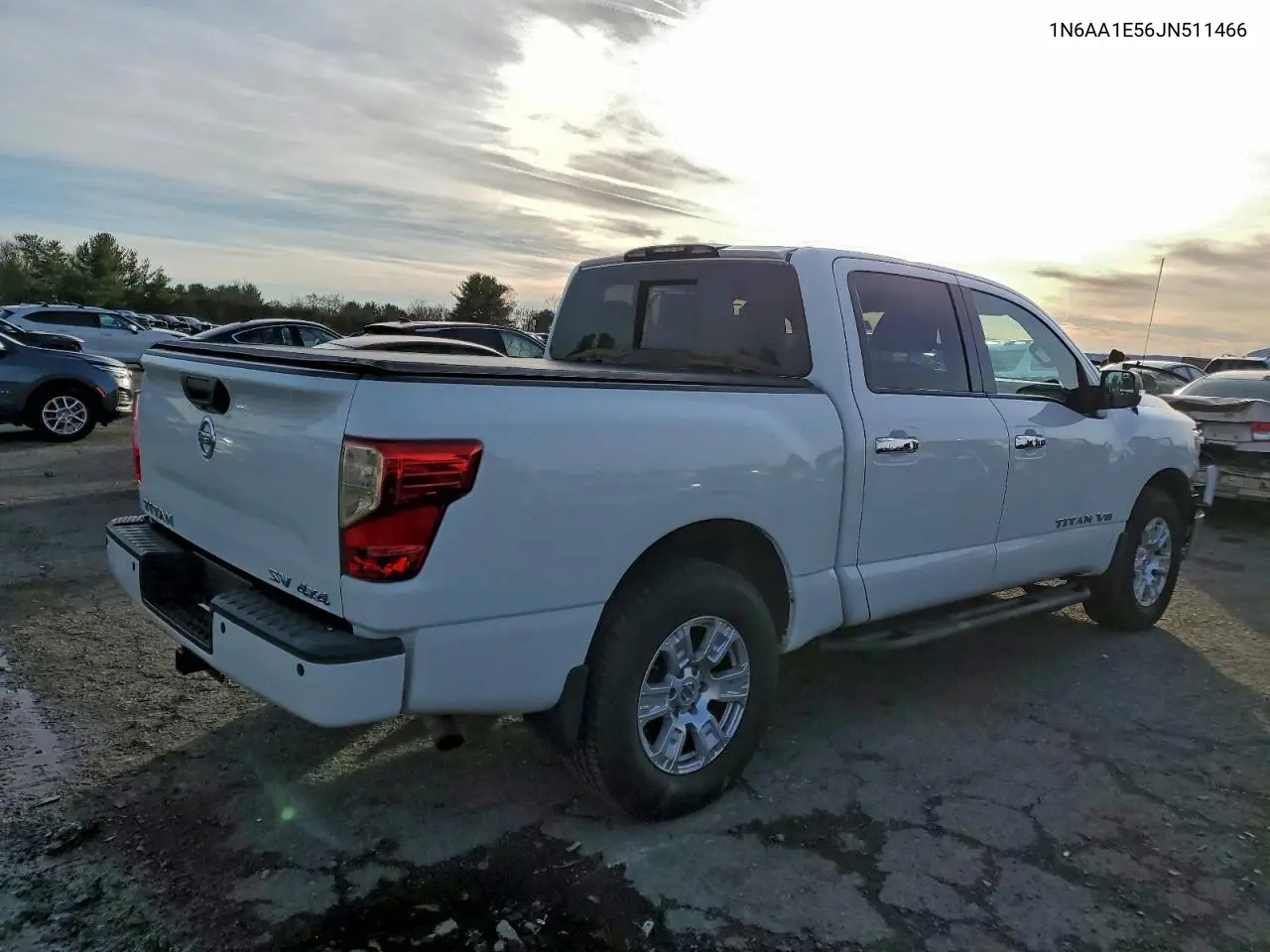 1N6AA1E56JN511466 2018 Nissan Titan Sv