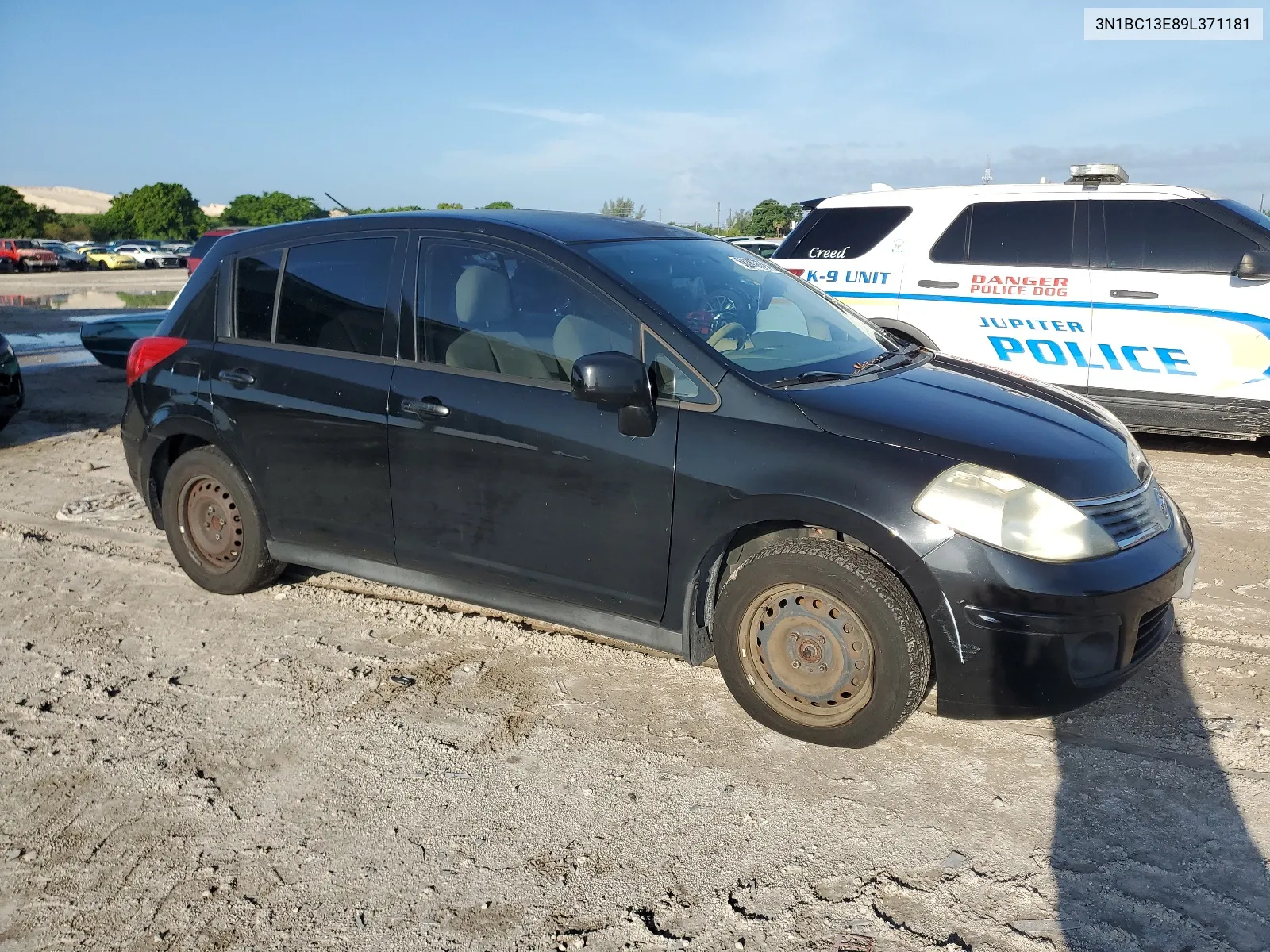 2009 Nissan Versa S VIN: 3N1BC13E89L371181 Lot: 68385674