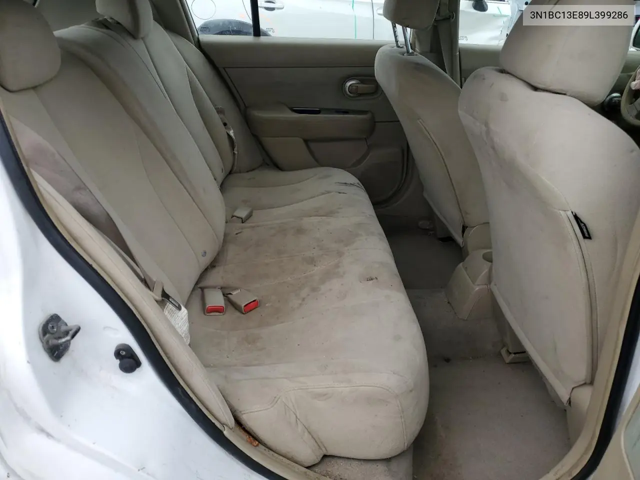 3N1BC13E89L399286 2009 Niss Versa S