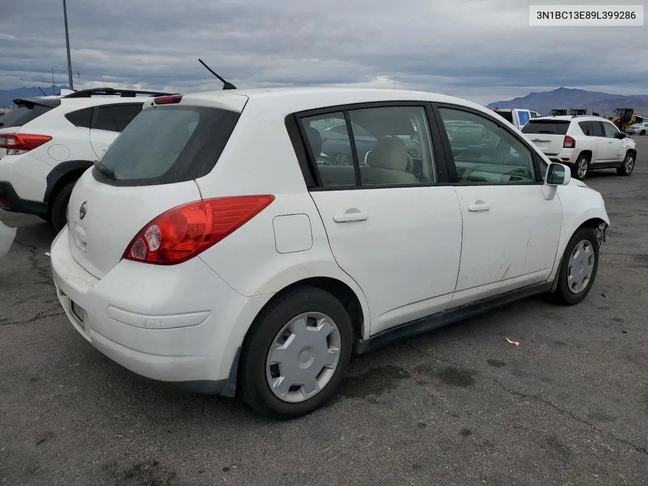 3N1BC13E89L399286 2009 Niss Versa S