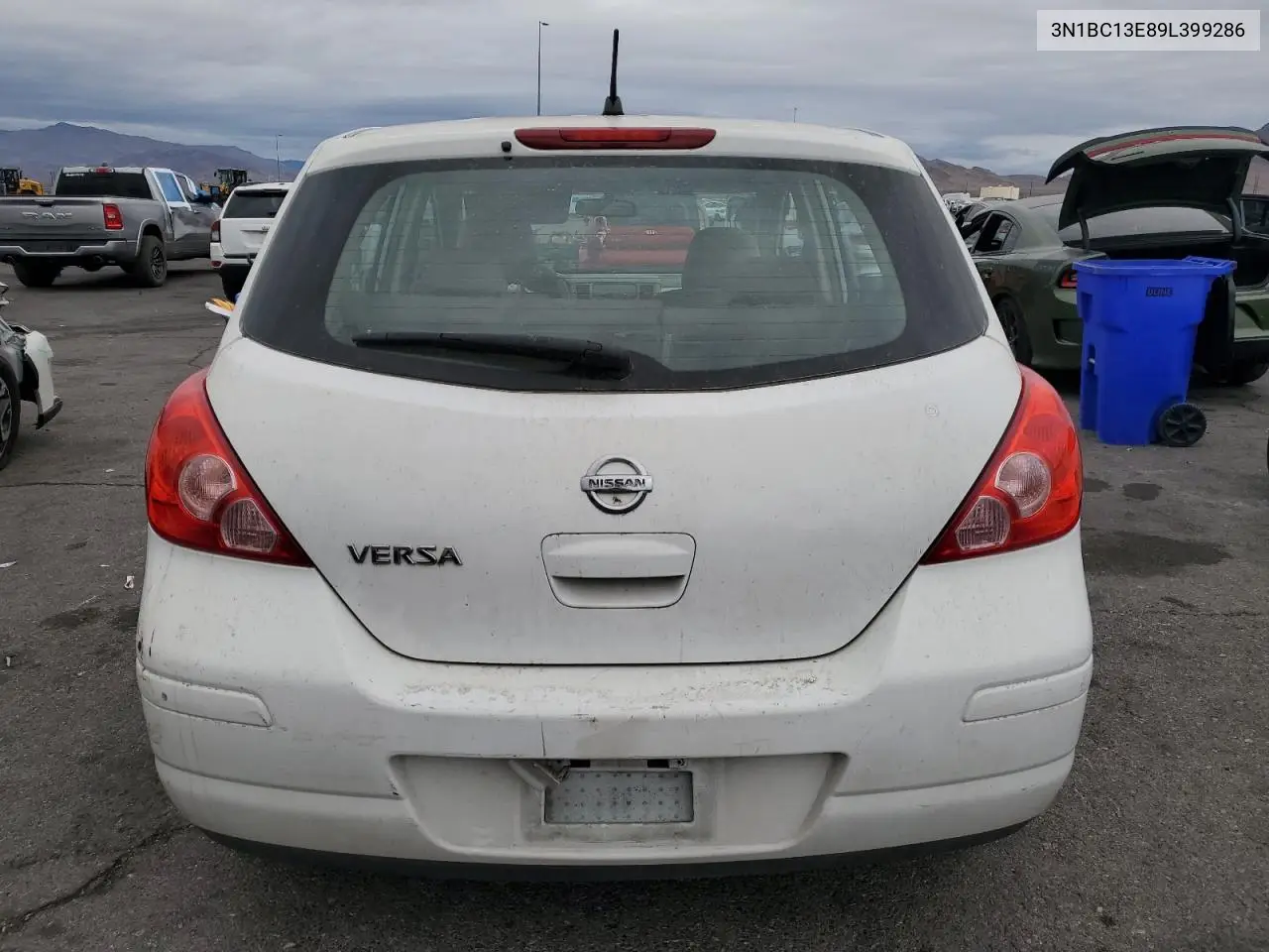3N1BC13E89L399286 2009 Niss Versa S