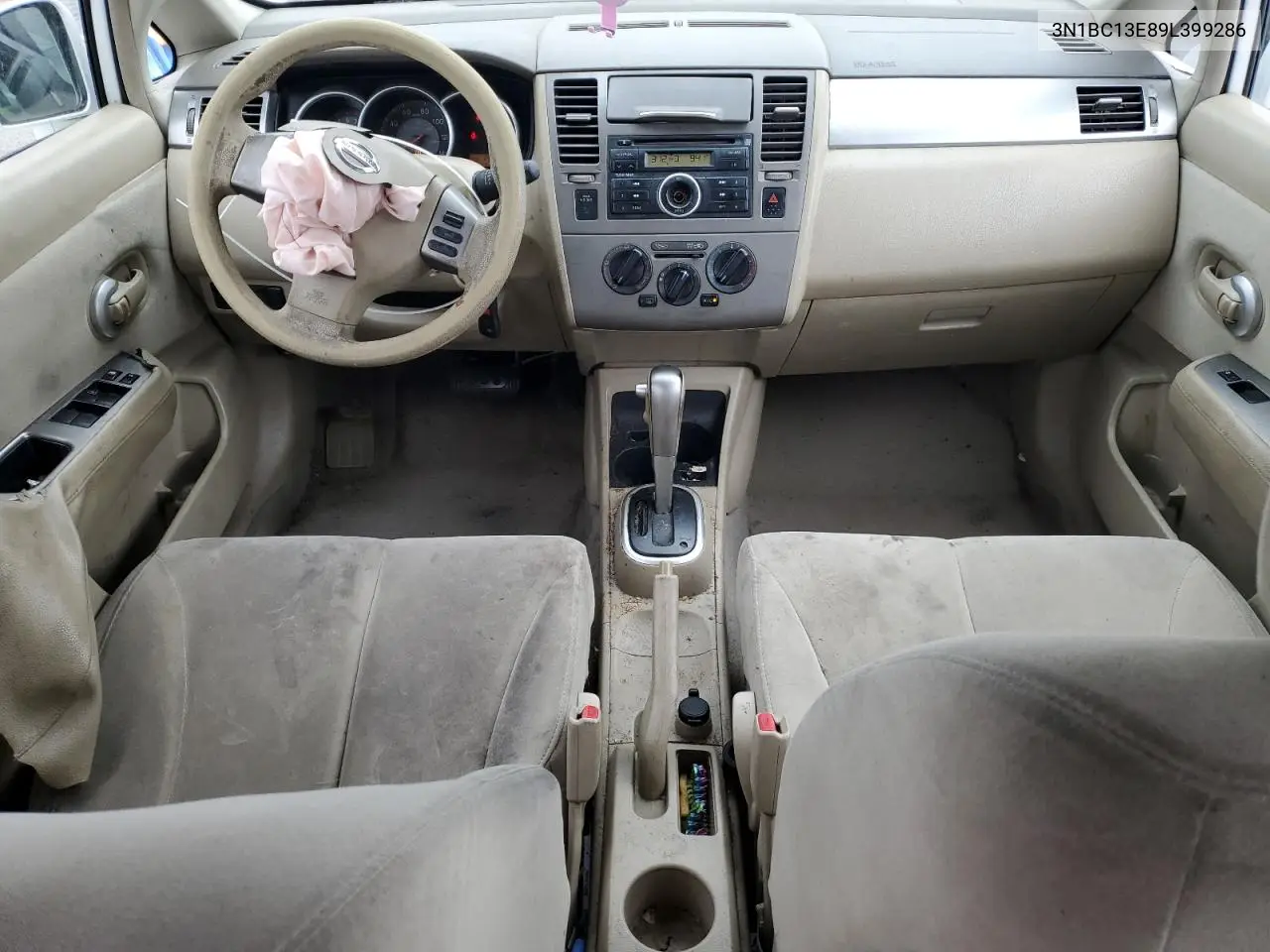 3N1BC13E89L399286 2009 Niss Versa S