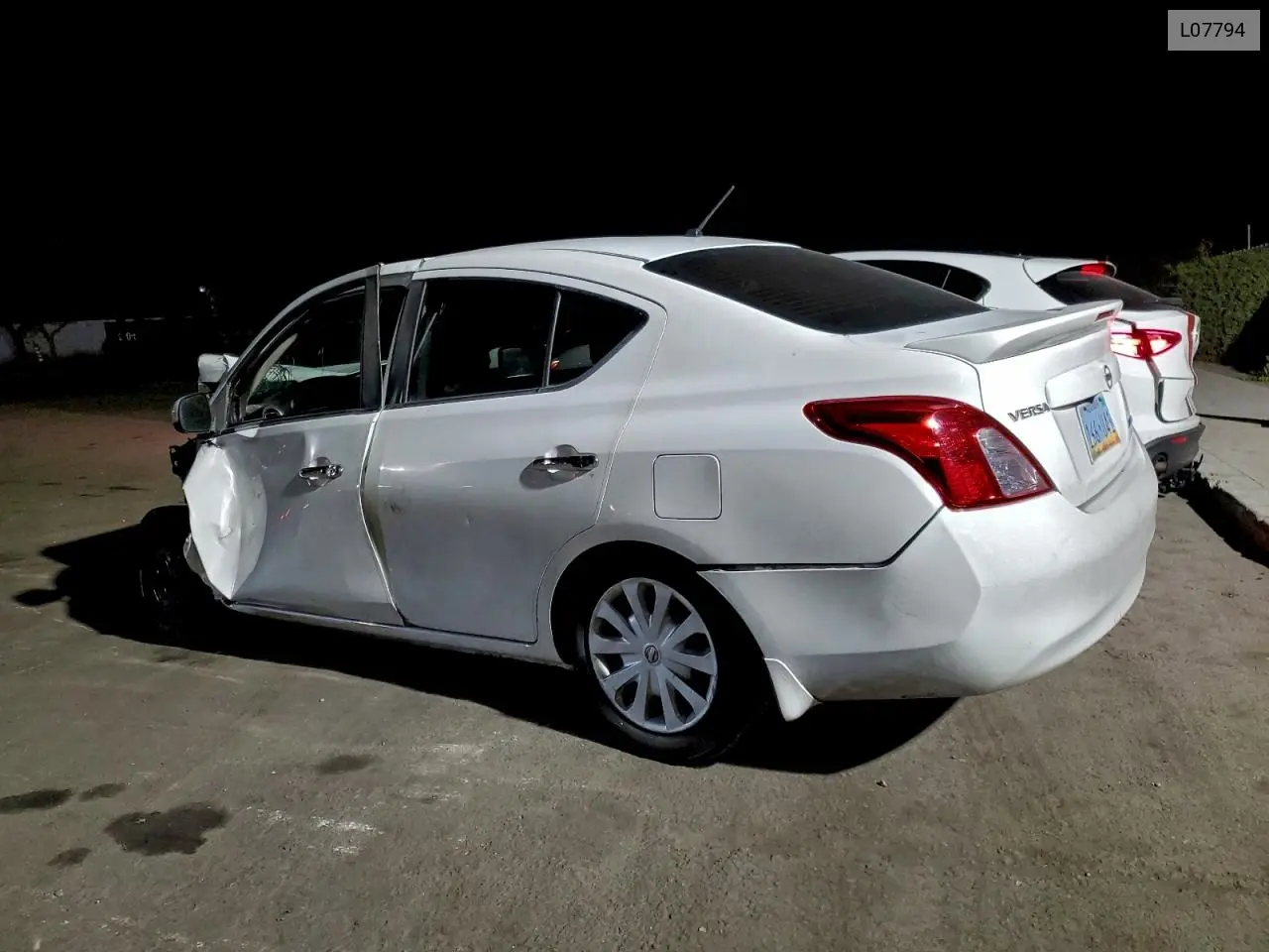 L07794 2014 Nissan Versa S