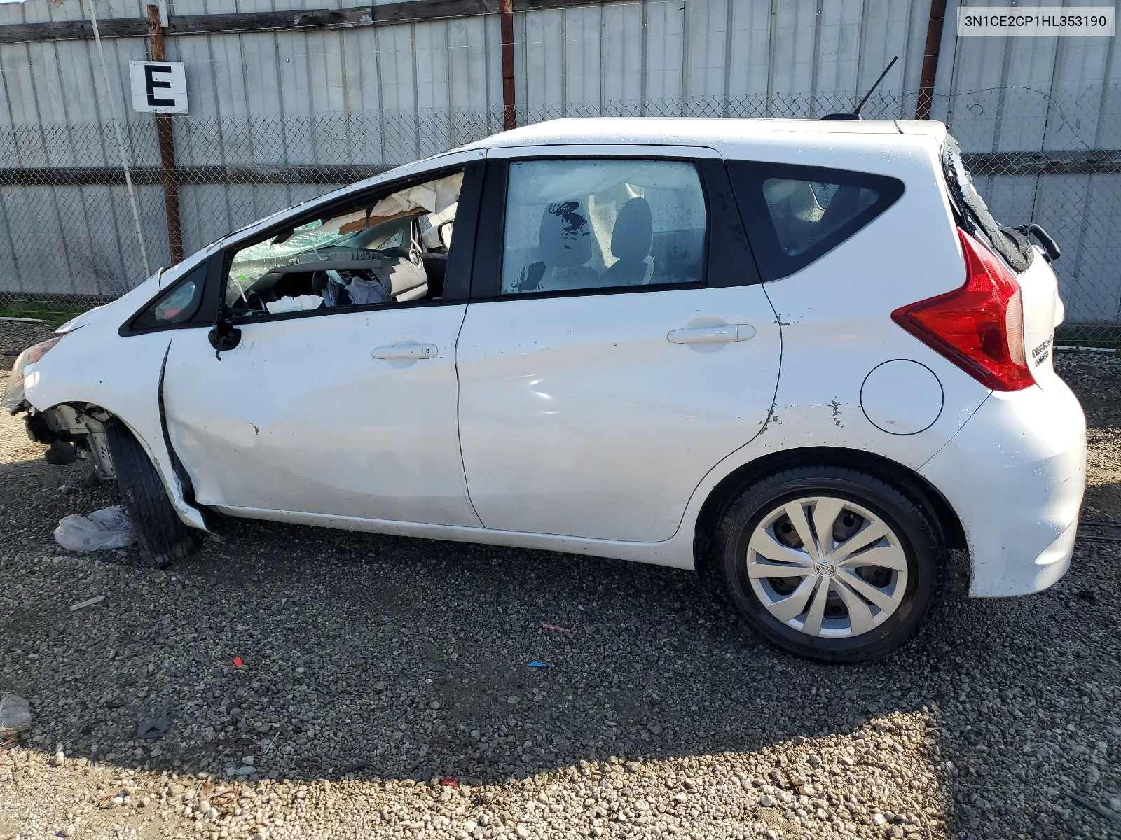 2017 Nissan Versa Note S VIN: 3N1CE2CP1HL353190 Lot: 44825414