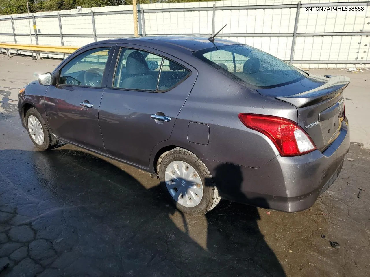 3N1CN7AP4HL858558 2017 Nissan Versa S