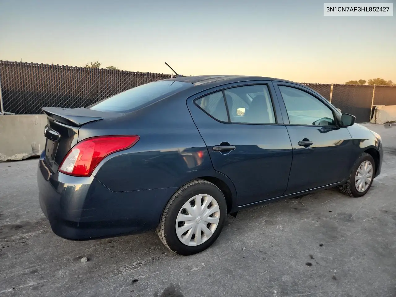 3N1CN7AP3HL852427 2017 Nissan Versa S