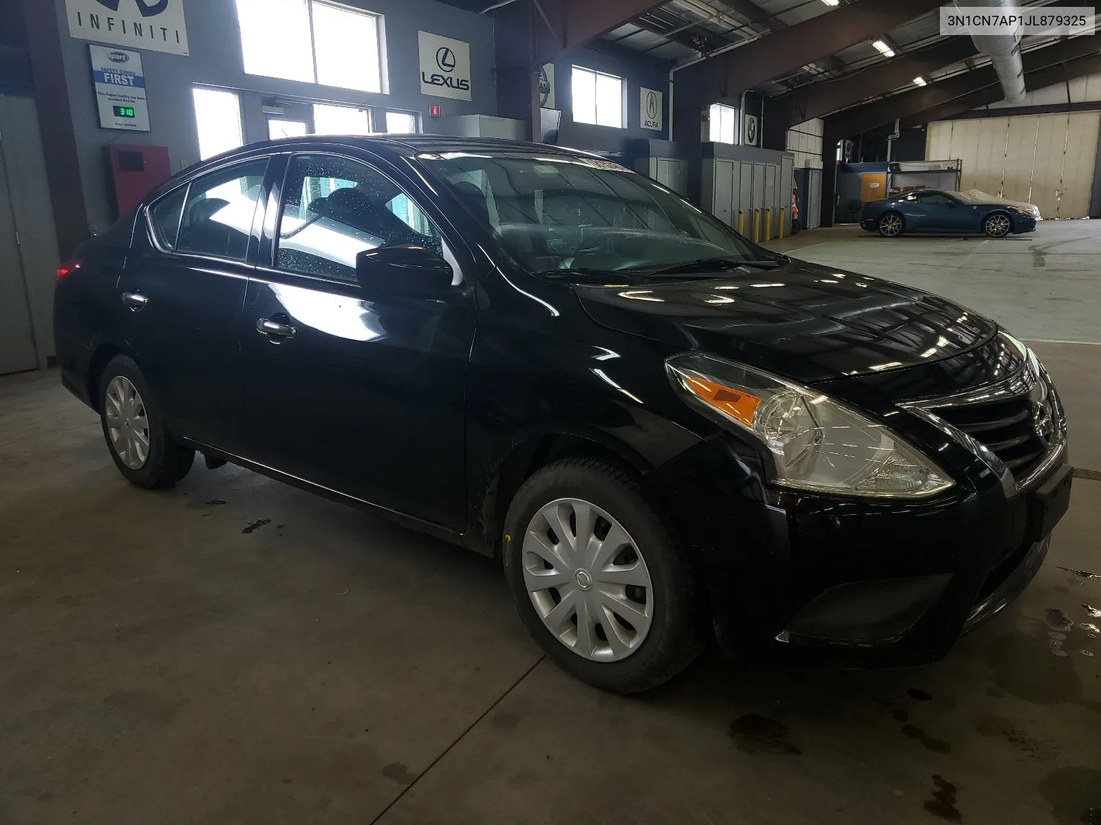 2018 Nissan Versa S VIN: 3N1CN7AP1JL879325 Lot: 68152484