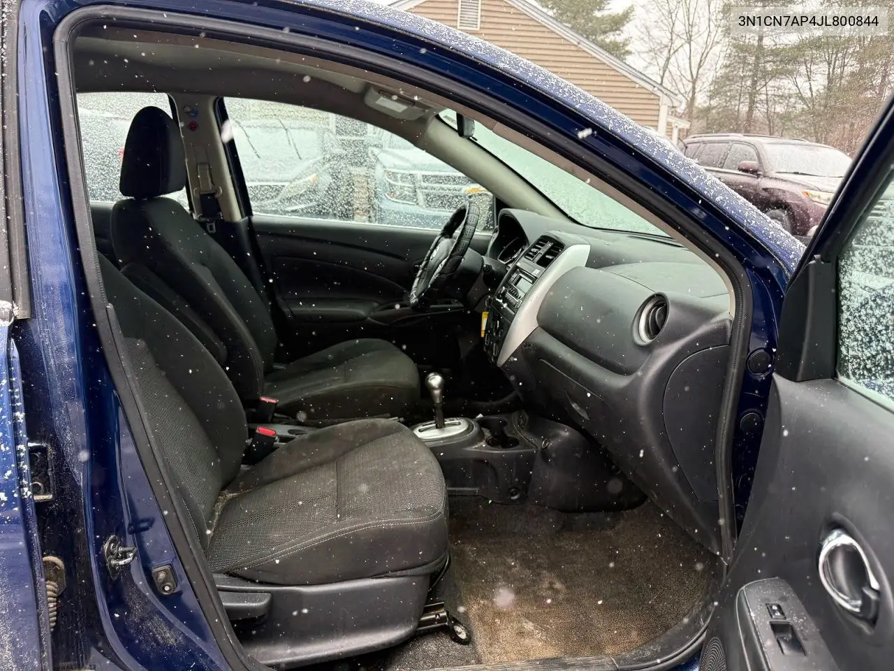 3N1CN7AP4JL800844 2018 Nissan Versa S