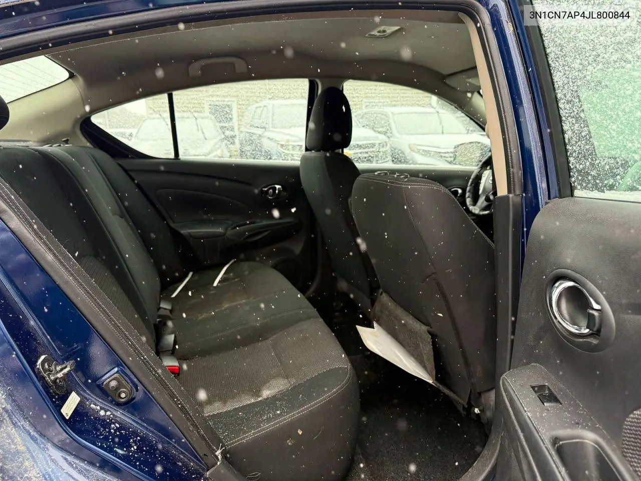 3N1CN7AP4JL800844 2018 Nissan Versa S