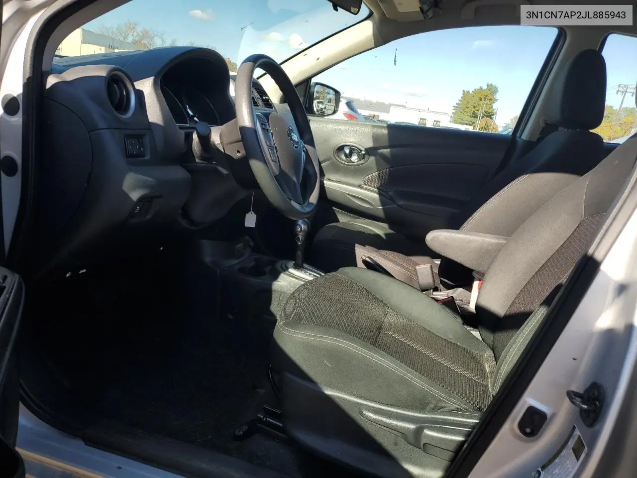3N1CN7AP2JL885943 2018 Nissan Versa S